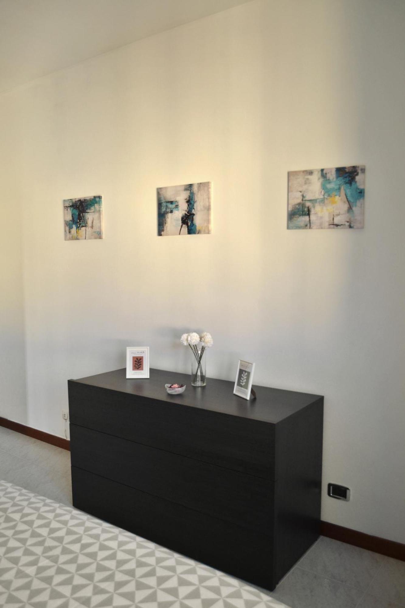 La Dolce Vita - Appartamento Con Parcheggio Privato Vicino Al Centro E All'Ospedale アスティ エクステリア 写真